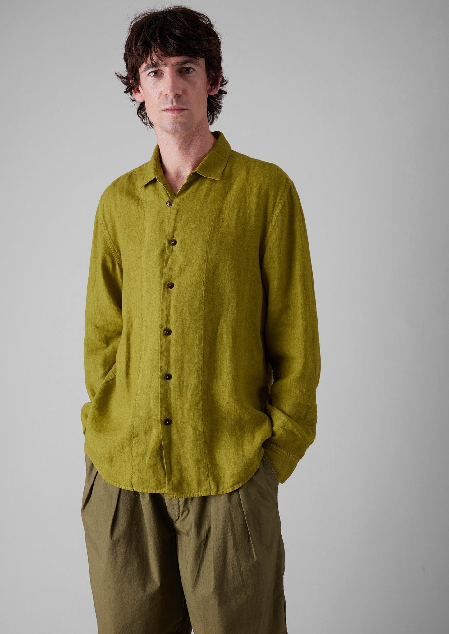 Camicia in lino con bottoni ad anello | Olivina