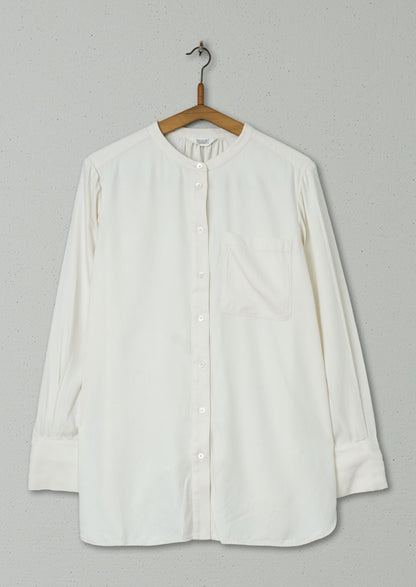 Camicia lunga in seta a spina di pesce riutilizzata, taglia 8 (406) | Bianco latte