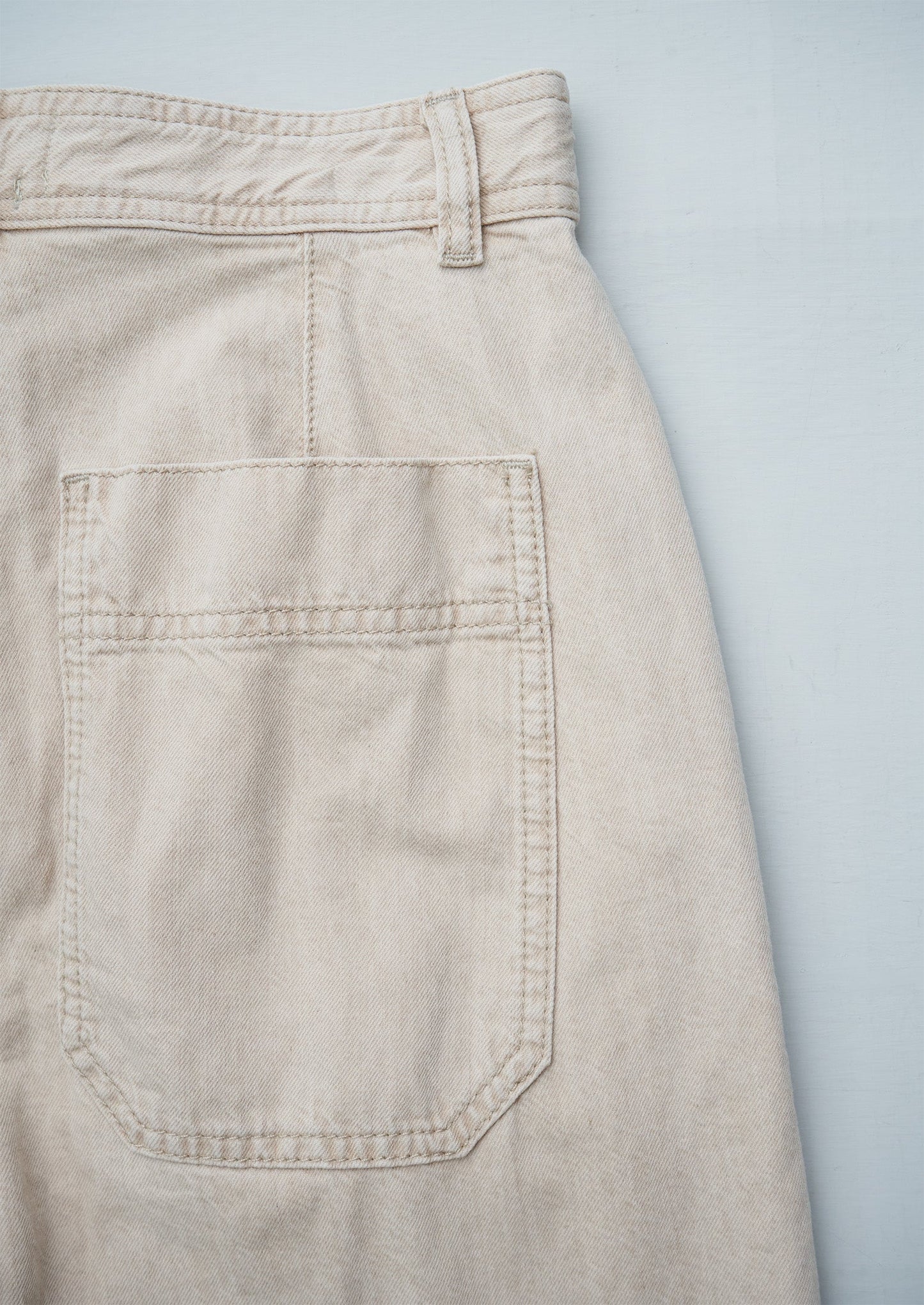 Pantaloni con parte anteriore piatta riutilizzati taglia 16 (767) | Argilla