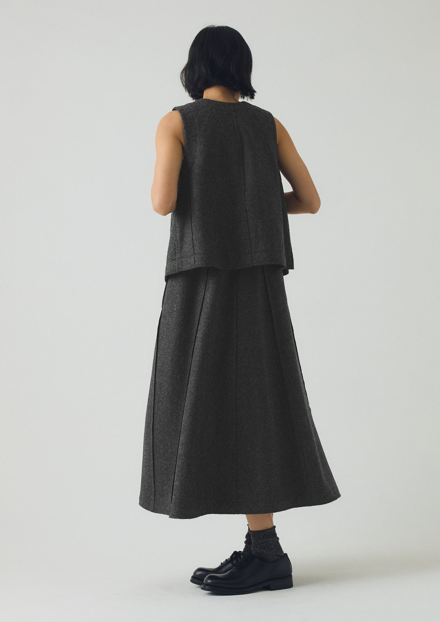 Abito in twill di lana cotta con cuciture sovrapposte | Antracite