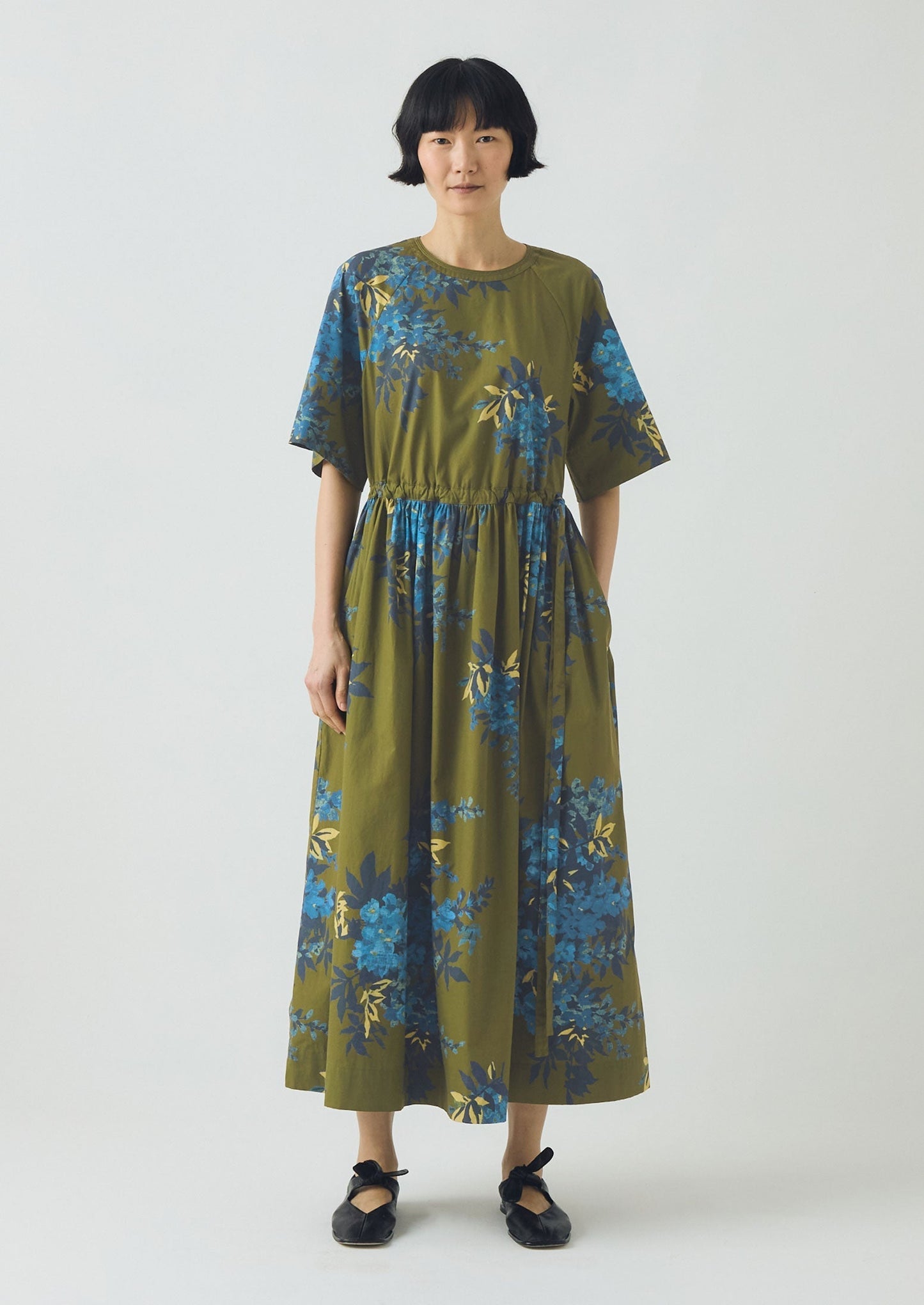 Abito in cotone con stampa botanica ombra | Oliva