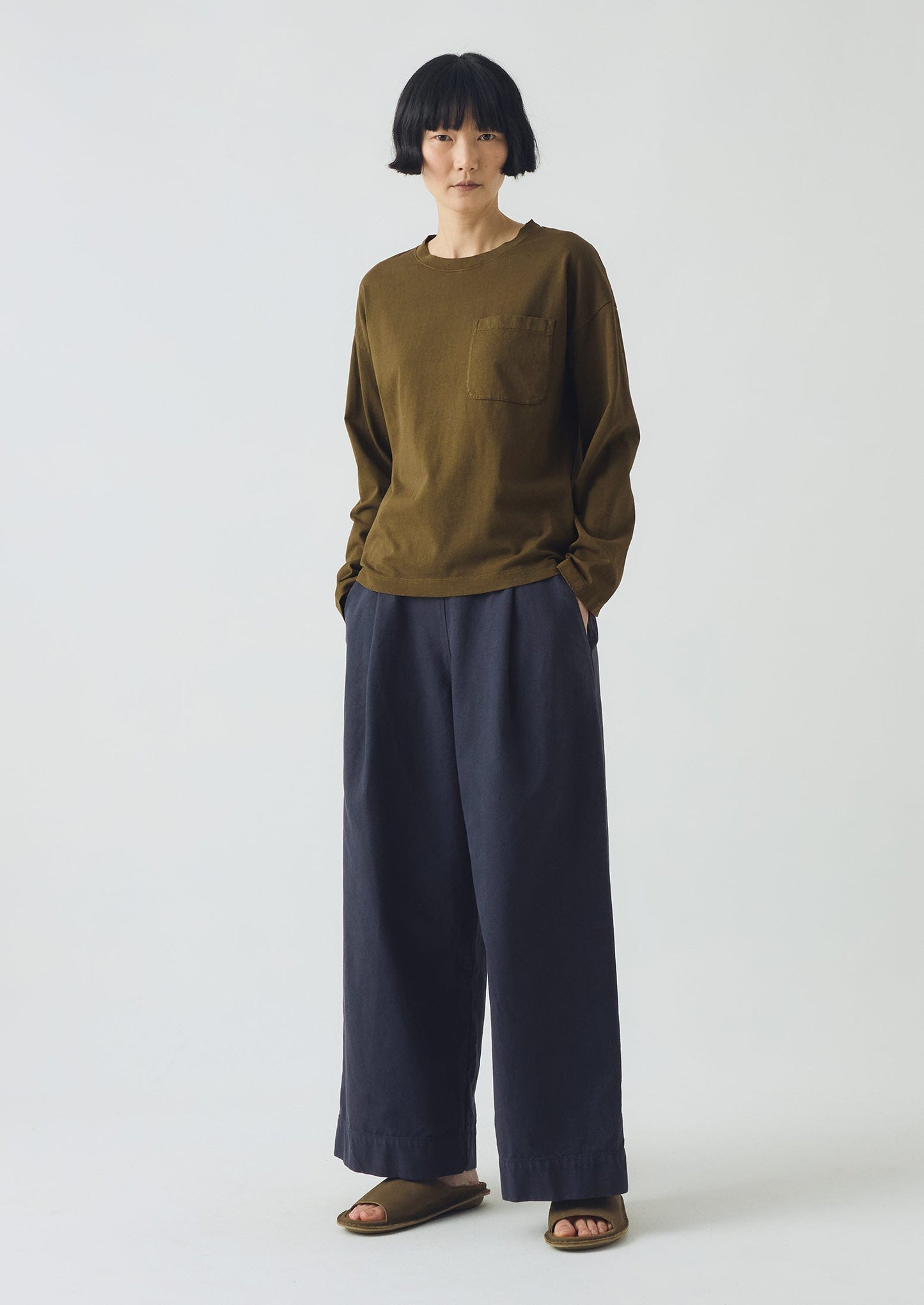 T-shirt in cotone con tasca applicata | Ottone