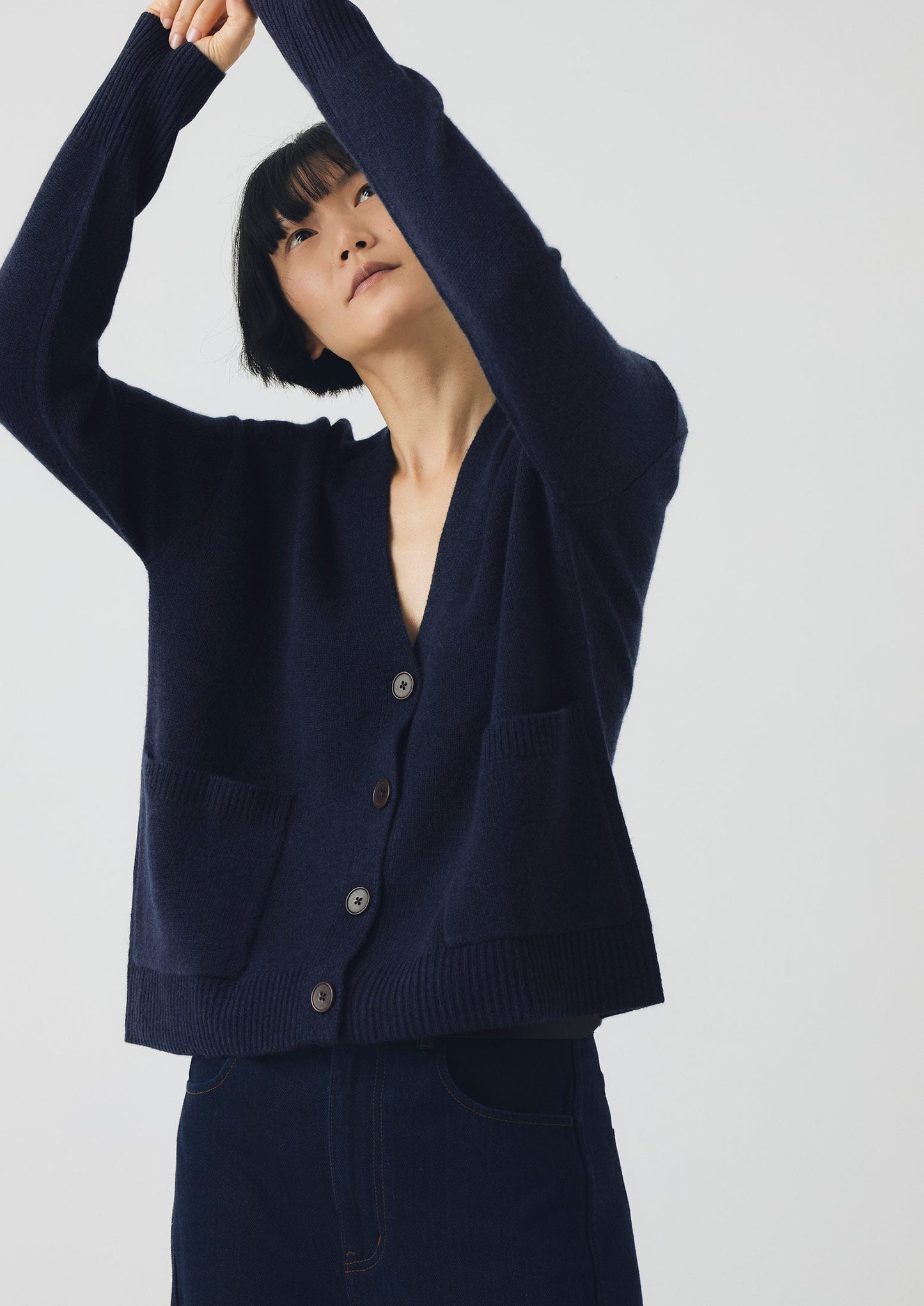 Cardigan squadrato in lana e cashmere Ffion | Blu navy scuro