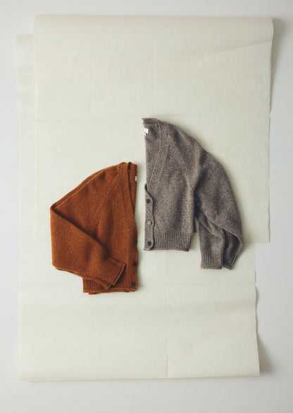 Cardigan con scollo a V in lana Donegal | Fumo