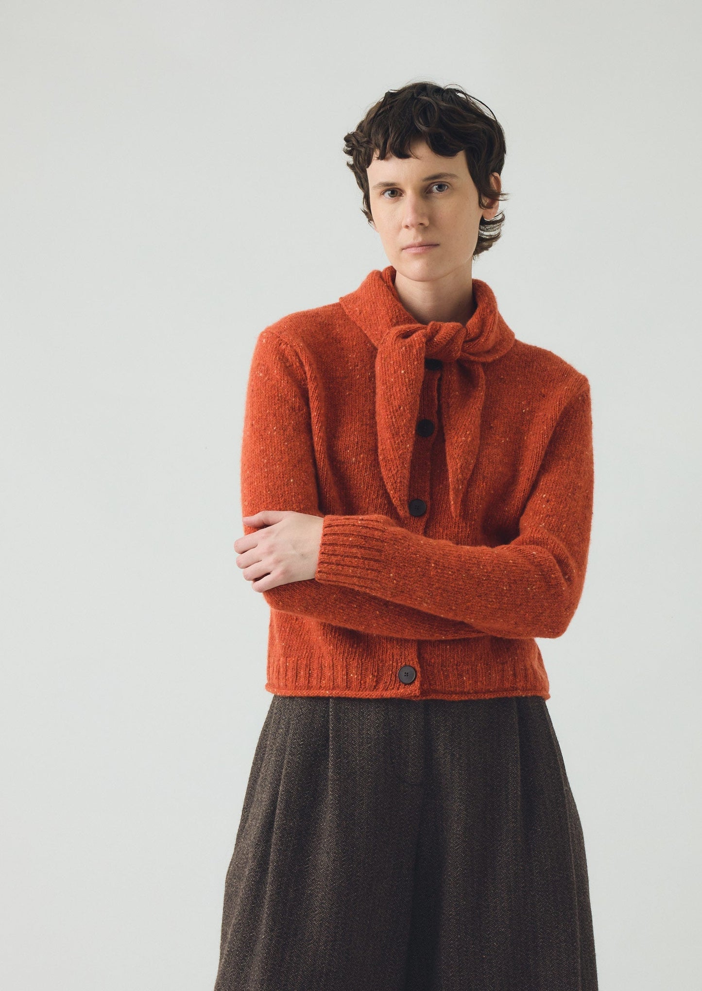 Cardigan con foulard in lana merino Donegal | Nasturzio