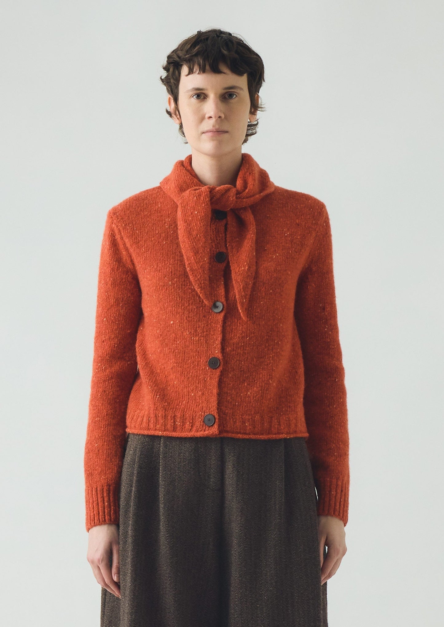 Cardigan con foulard in lana merino Donegal | Nasturzio