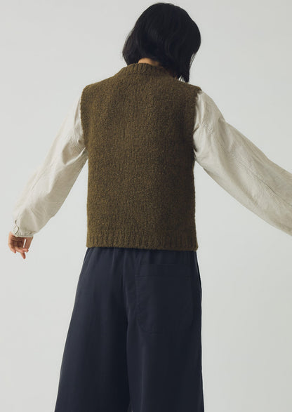 Canotta in lana e alpaca bouclé | Oliva intenso