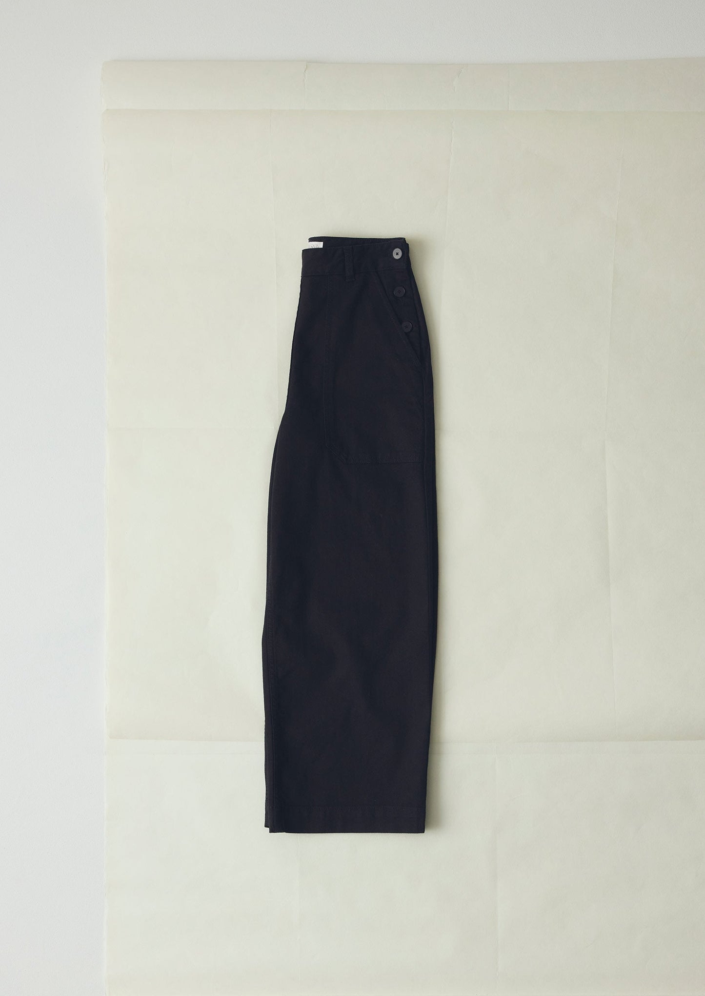 Jeans Annie Organic Denim con bottoni laterali | Nero