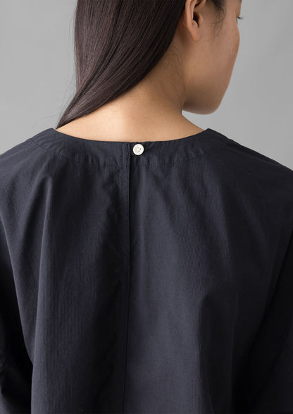 Top in popeline di cotone testurizzato con scollo a V | Inchiostro