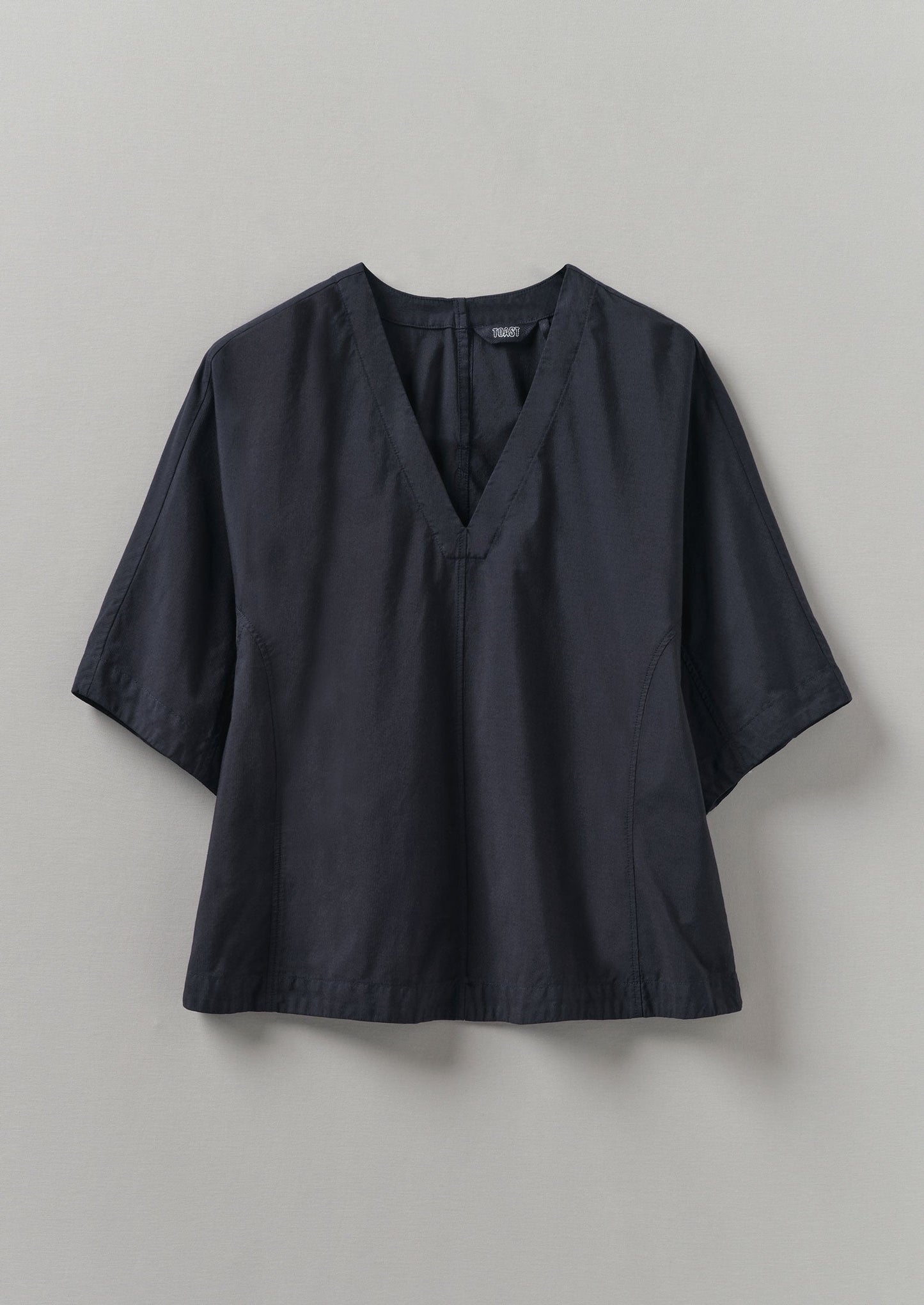 Top in popeline di cotone testurizzato con scollo a V | Inchiostro
