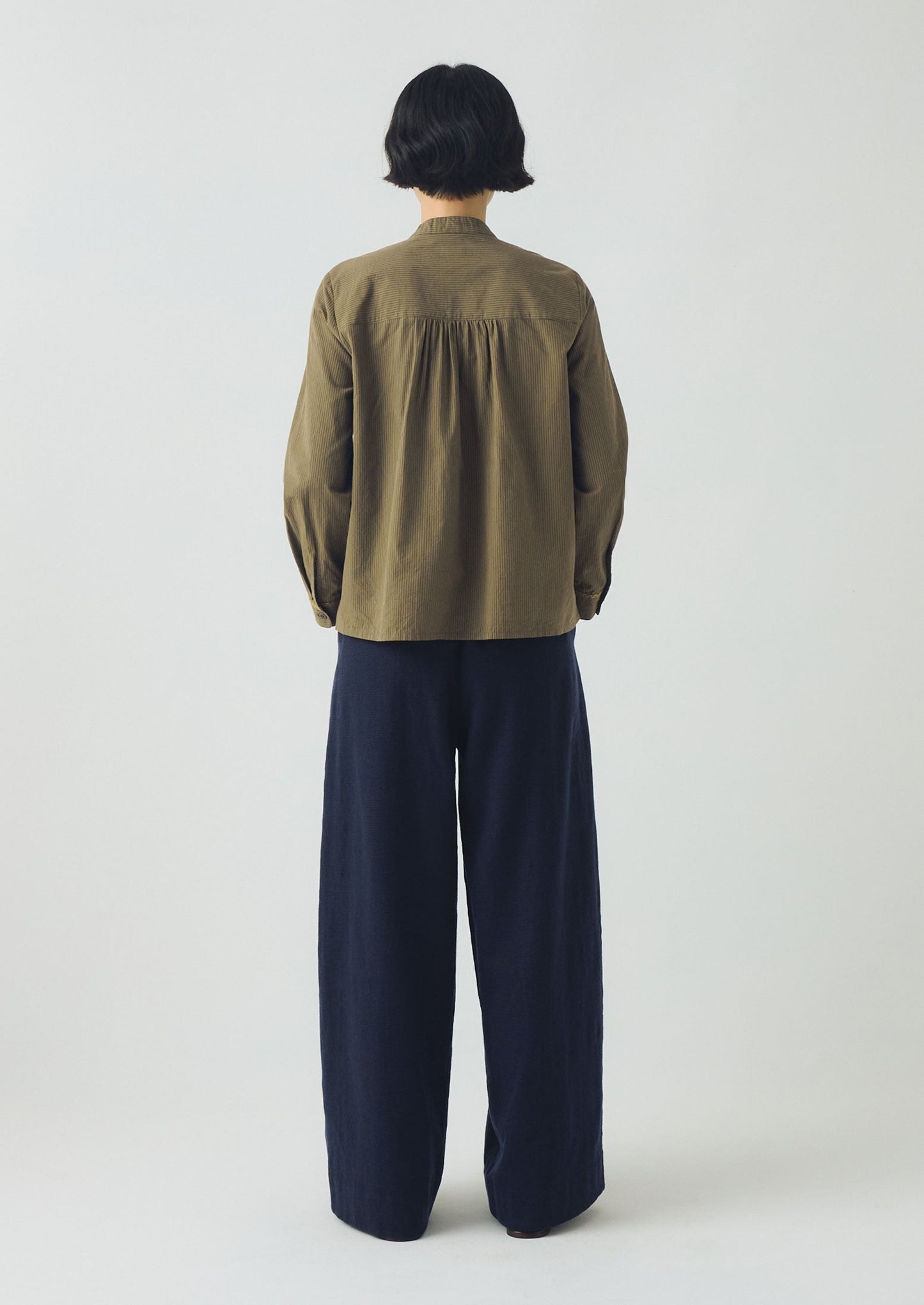 Camicia in cotone a righe mini ricamate | Oliva