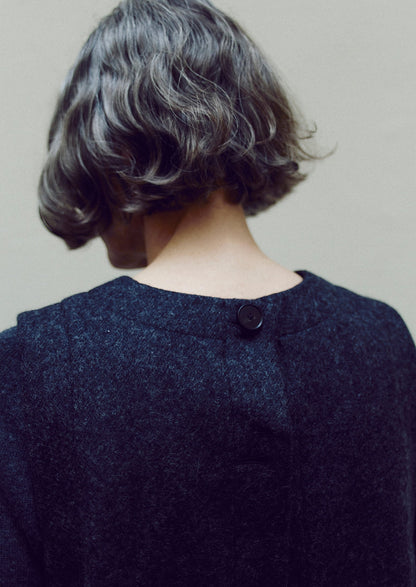 Top in twill di lana cotta con bottoni sul retro | Antracite